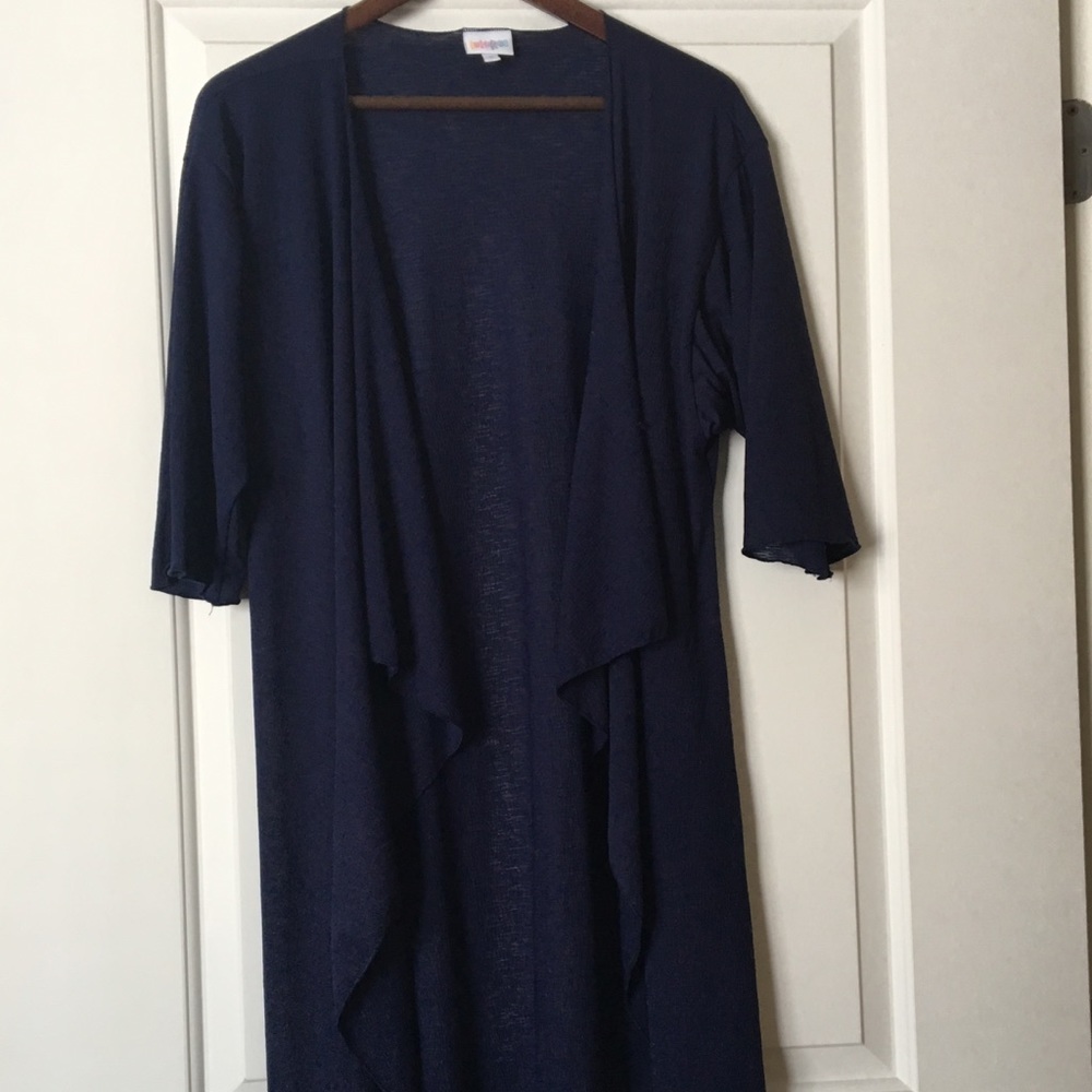 Navy Lularoe Shirley 💙